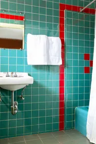 Merle Motel - Image 3