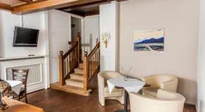 Amethysthotel Mantler - Image 2