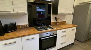 Bentley Place - Image 4