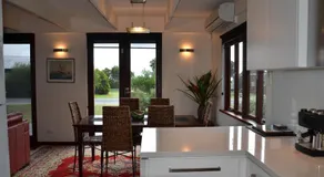 Yolla Beach House A Relaxing Getaway tranquila - Image 4