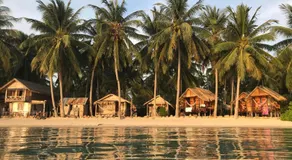 Castaway Beach Bungalows - Image 4
