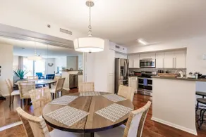 Uhost AI - 3BR Condo - Stunning Water Views - Image 5