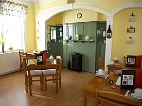 Greenlaw Guest House - Image 4