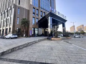 Kelaixiong E-Sports Hotel (Yongzhou Lingling District Spring Plaza) - Image 3