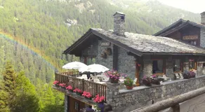 Hotel & Restaurant Perret - Mountain People - Image 4