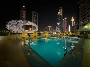 Crowne Plaza Hotel Dubai - Image 2