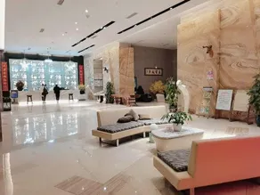 Yiyuan Lanbao Hotel - Image 3