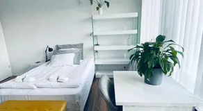 Easy Stay - Image 2