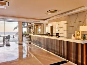 Awesome Hotel - Image 3