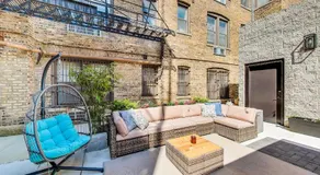 East Lincoln Park Gem Spacious 4 BR - Image 3