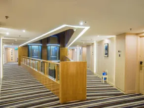 Metropark Hotel - Image 3