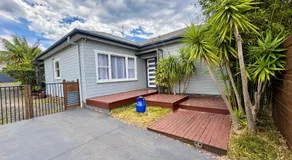 Dusky Whaler - Pet Friendly - Image 4