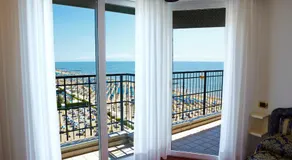 Termini Beach Hotel & Suites - Image 5