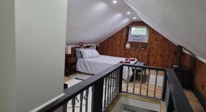 Charming 3 bedroom 2 bath home in Bloomfield with wishing well - Image 4