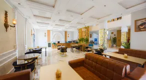 Grand Shalimar Hotel - Image 2