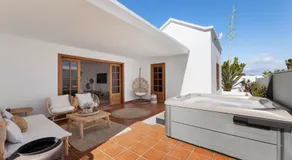 Home2Book Lanzarote Sunset & Jacuzzi House - Image 3