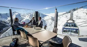 Haus Edelweiss Alpine Chalet near Samnaun - Image 2