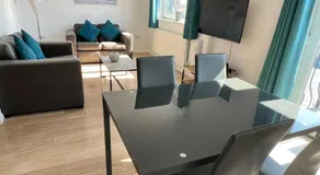 Walnut Apartments - Image 2