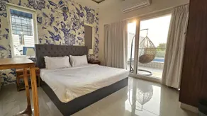 Chic 3BHK w Pvt Pool & Fieldview: BluJam Villa - Image 3