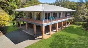 Blissful Lake Retreat - Image 4