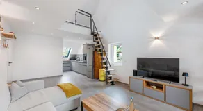 Modernes Loft am Rebberg im historischen Winzerhof - Image 2