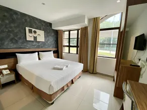 Jin Hotel - Image 5