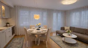 City Center Bright Home - Image 3