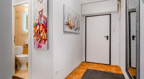 The Green Corner Apartment With Balcony - Happy Rentals - Image 4