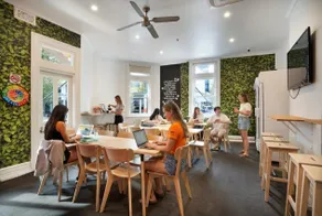 Tequila Sunrise Hostel Sydney - Image 4