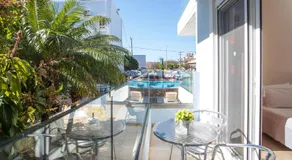 Perla Marina Hotel - Image 3