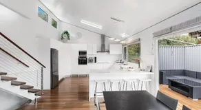 Pier 26 Coastal Retreat - Image 5