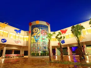 Rainbow Forest Motel - Image 4
