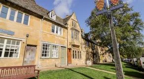 The Old Stables - Image 4