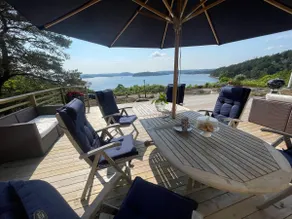 Seaside dream with jetty & guest cottage - Image 2