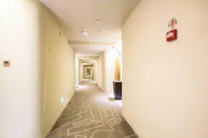 QINGTENG SUSHE ART HOTEL - Image 3