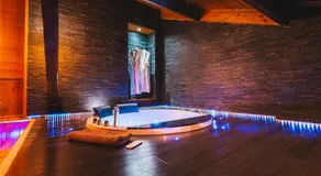 Le Chalet Loft and Spa - Image 3