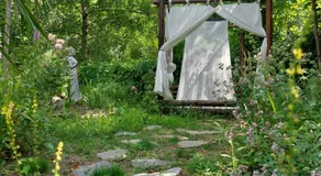 Chambres d'hôtes dans Mas avec jardin en bord de rivière - Image 4