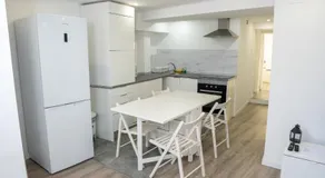 Matching Loures Guest House - Image 2
