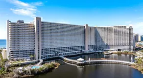 Laketown Wharf Resort by Panhandle Getaways - Image 2