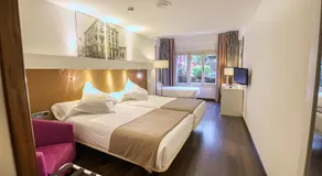 Gran Hotel España - Image 2
