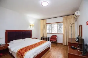 Yihao Hotel - Image 1