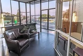 Kingsford Riverside Inn - Image 4