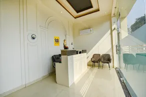 FabHotel K9 Royal - Image 5