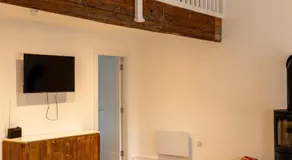 Egan's Bar Apartment - Image 2