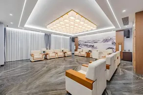 Jingting Lake Hotel - Image 3