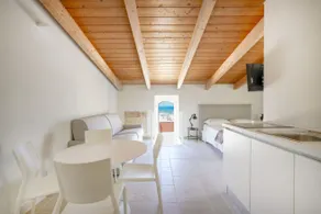 Palazzo della Torre 205 – Cozy Sea View Suite - Image 3