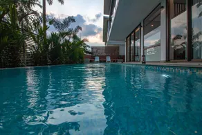 The Cloverleaf Villa With Private Pool - Image 5