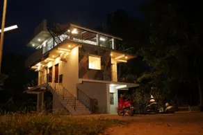 Stoneville - A Jungle Retreat - Image 4