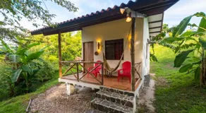 Istmo Beach and Jungle Bungalows - Image 2