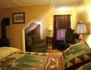 Wildcat Inn and Tavern - Image 2